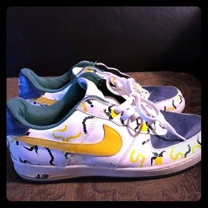 Vintage 06’ nine shoes